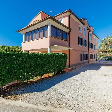 Apartmán Bruno-2 By Interhome